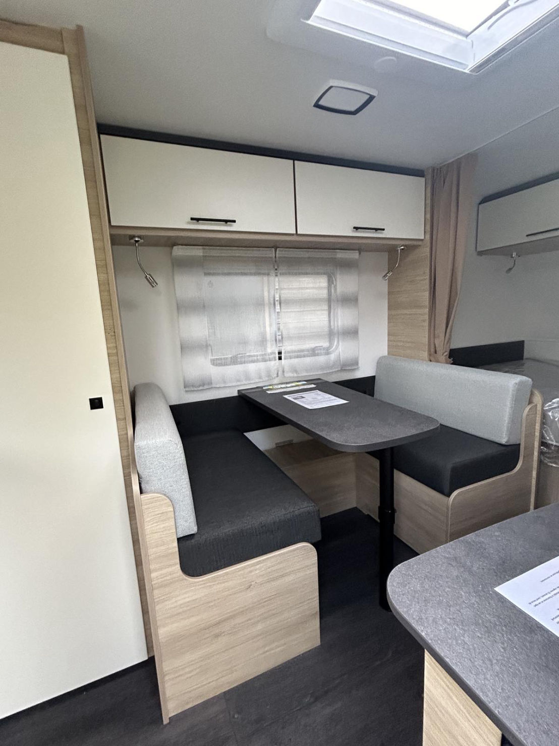 Caravelair Alba 400 Ambition Pack lakókocsi